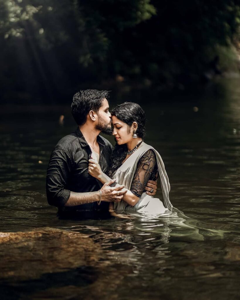 romantic photoshoot ideas in the rain | Best Wedding Photography In Lucknow