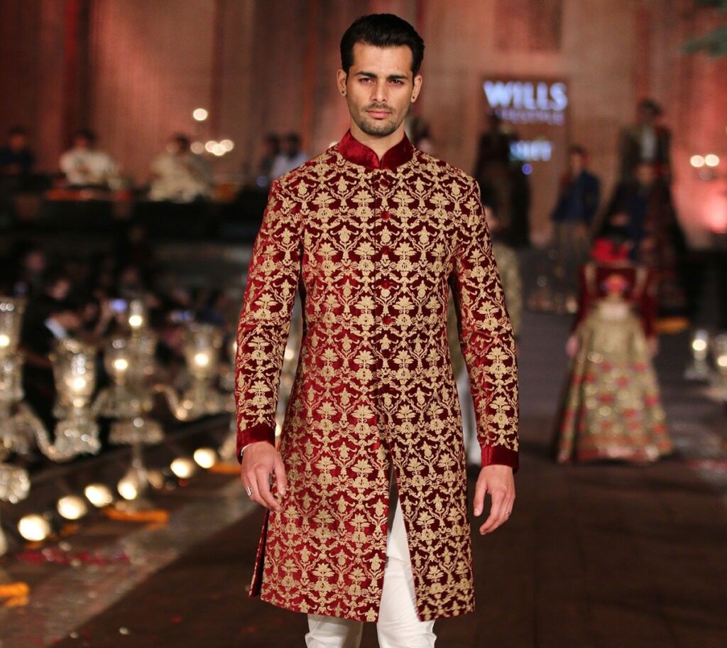 Latest Sherwani Dress Pictures | Wedding Planner In Lucknow